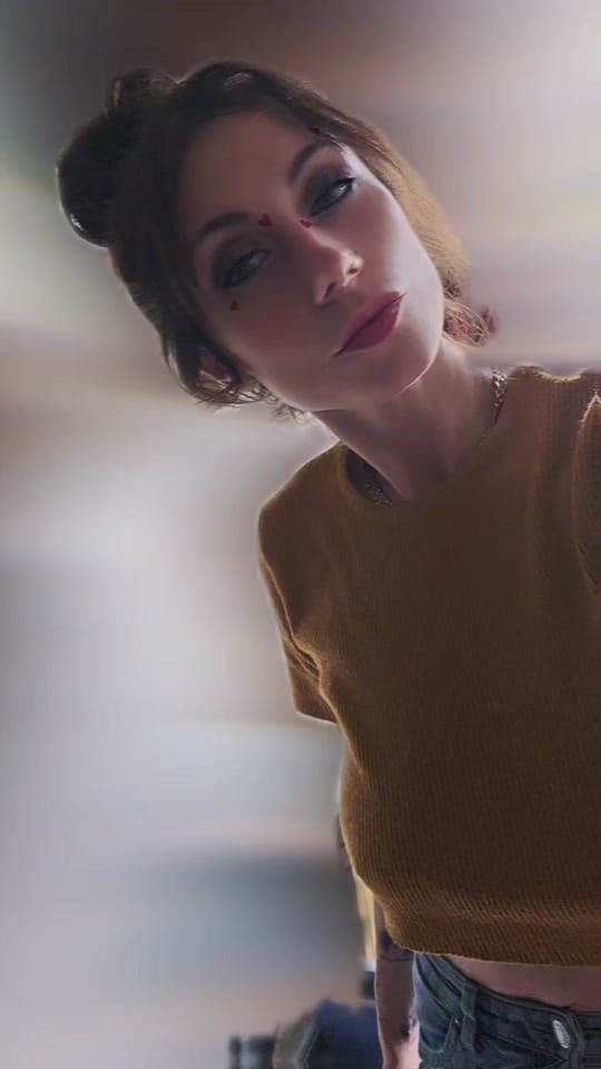 Post 5 by Chelsea Elizabeth on TikTok (video)