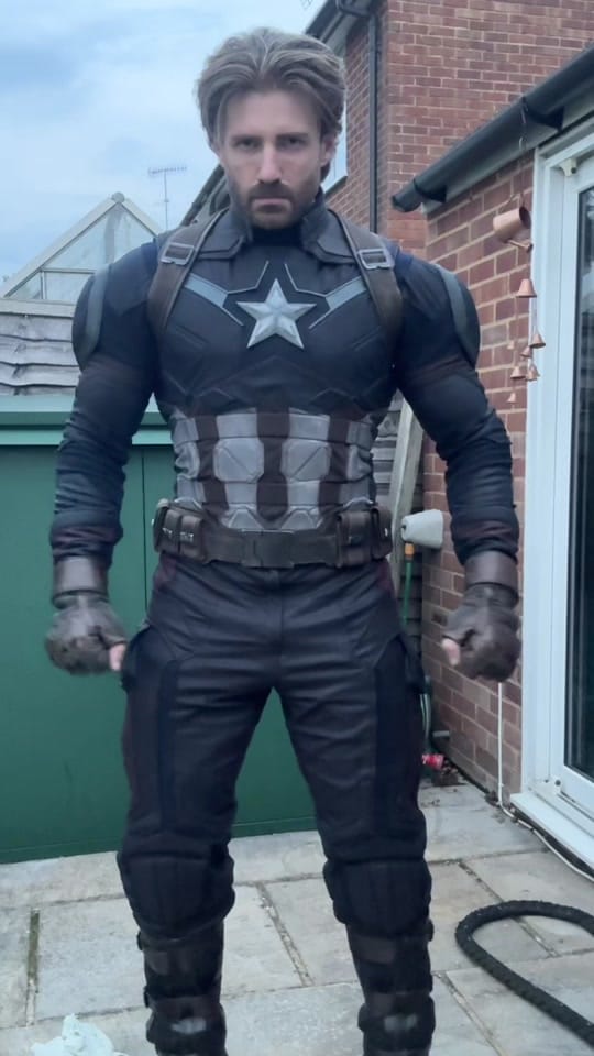 Post 9 by tom_does_cosplay on TikTok (video)