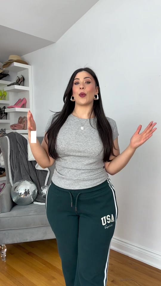 Post 7 by Mel 🤍 | Midsize Fashion on TikTok (video)