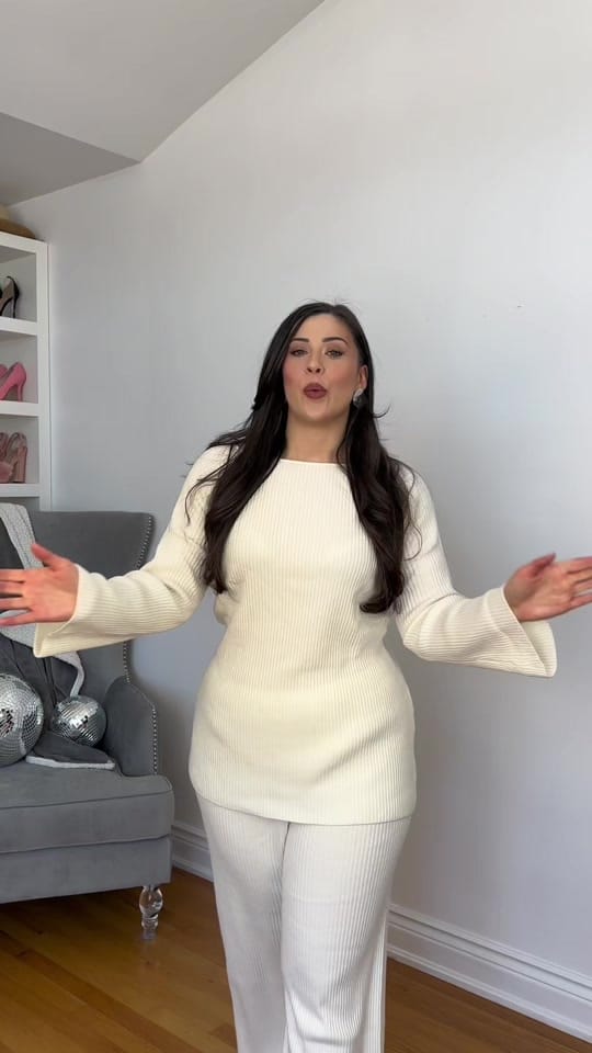 Post 4 by Mel 🤍 | Midsize Fashion on TikTok (video)