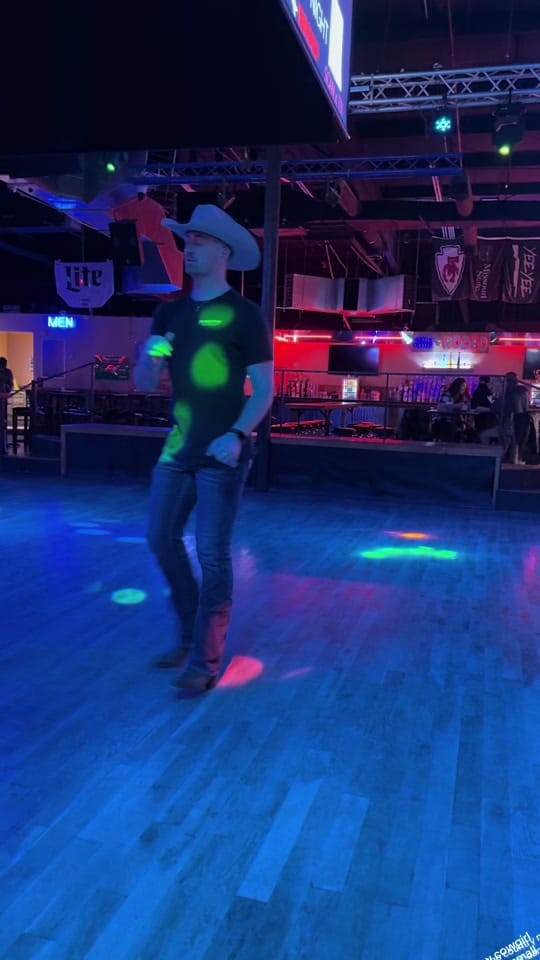 Post 5 by Erik Smith on TikTok (video)