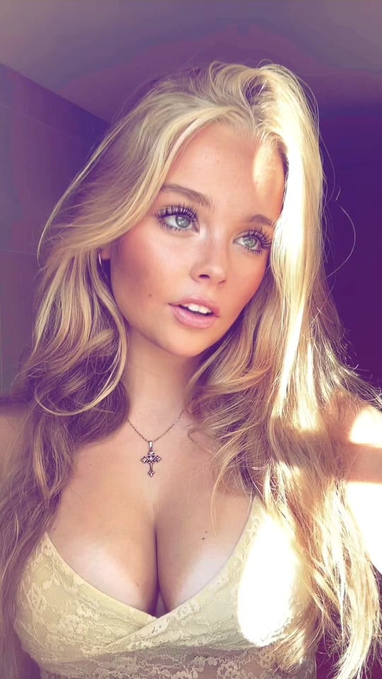 Post 8 by Rosie💋 on TikTok (video)