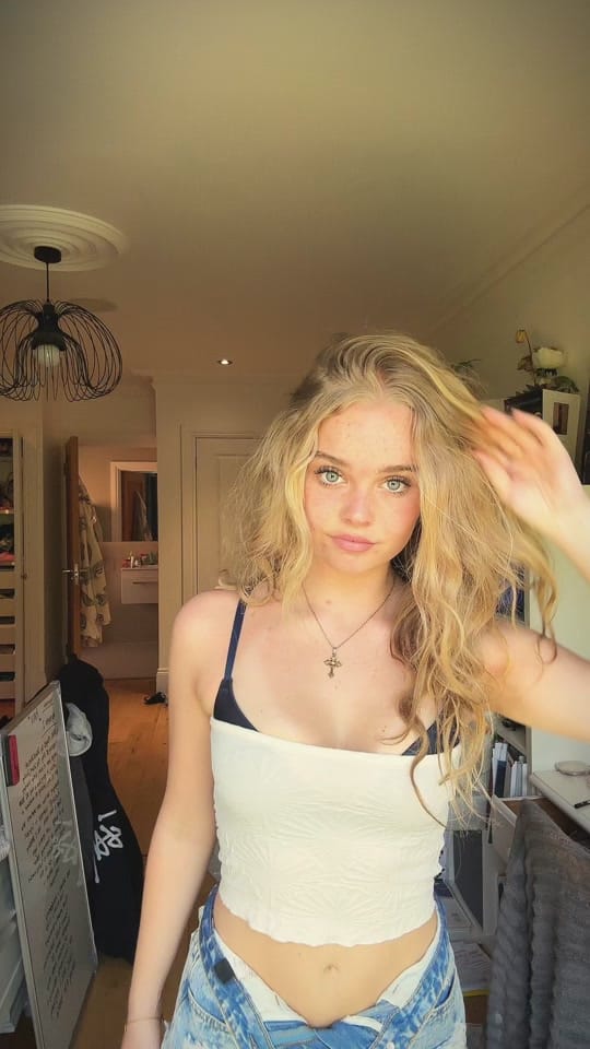 Post 5 by Rosie💋 on TikTok (video)
