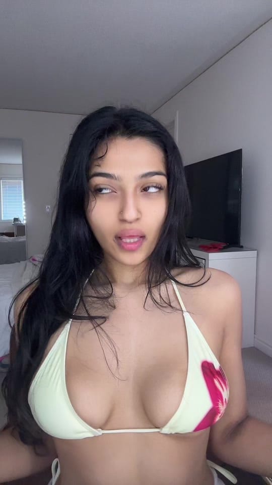 Post 7 by nidaosman on TikTok (video)