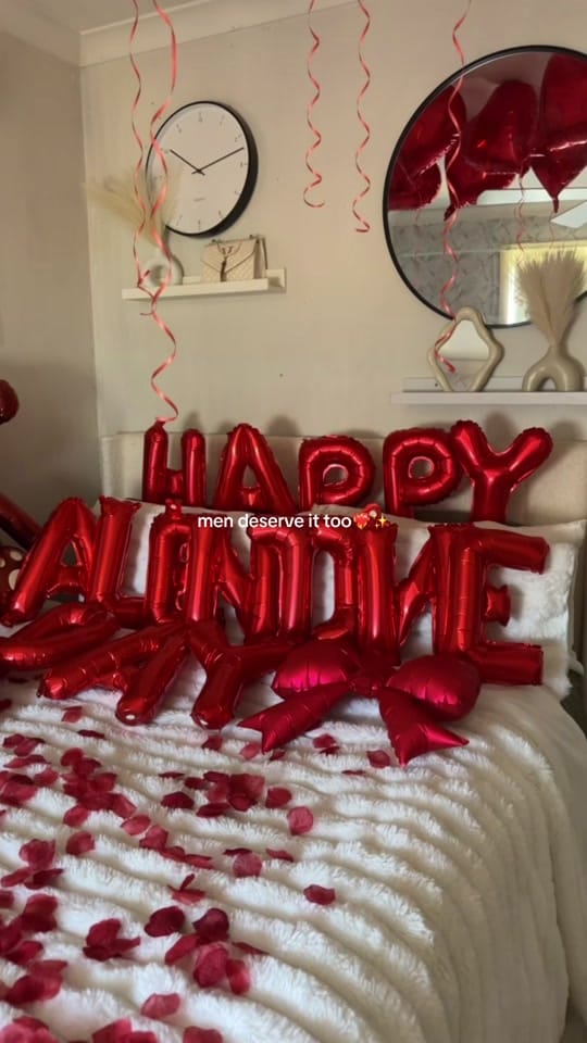 Post 5 by chels 𝜗𝜚 on TikTok (video)