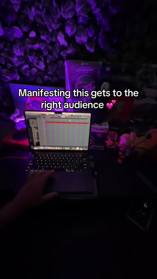 Post 3 by Trill Bans on TikTok (video)