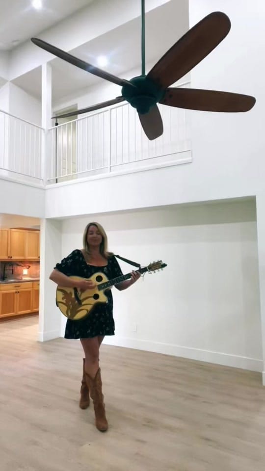 Post 8 by Jenna The Singing Realtor on TikTok (video)