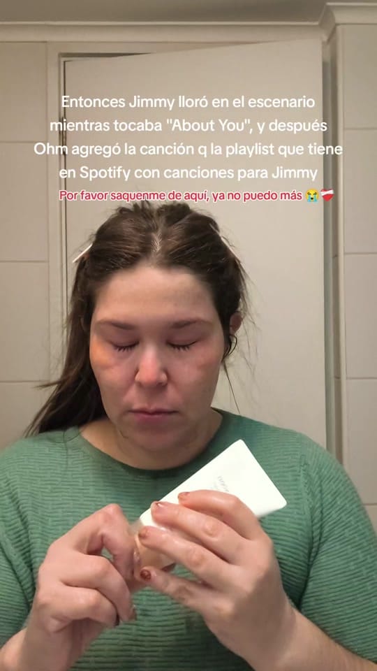 Post 7 by Eli | Elina Loves Korea on TikTok (video)