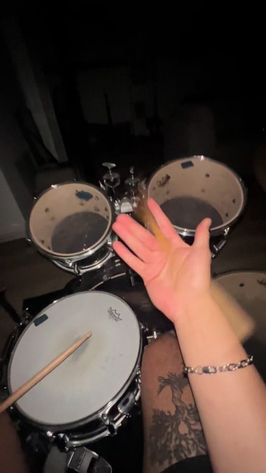Post 2 by Brandon Reyes on TikTok (video)