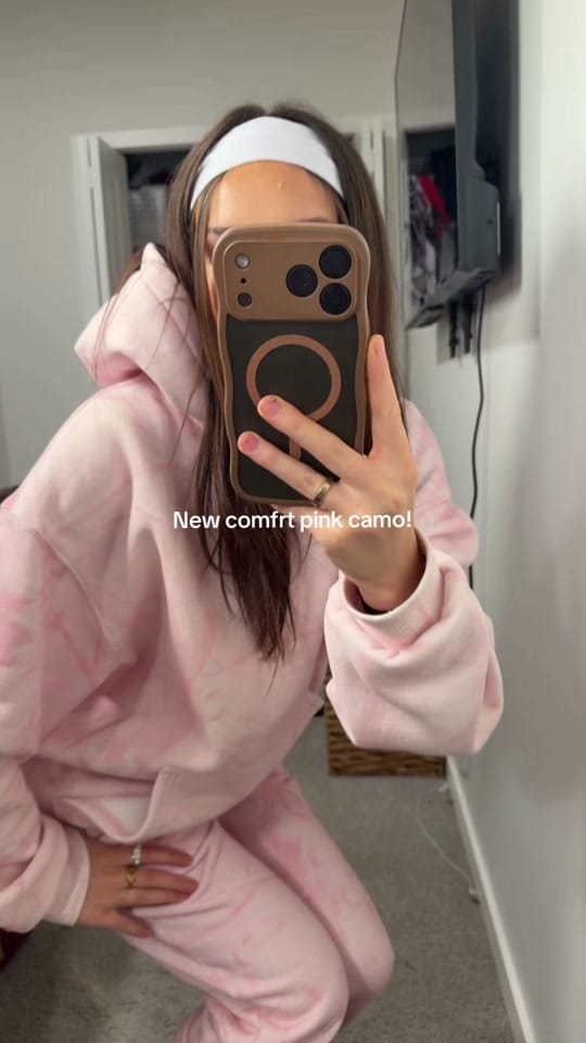 Post 9 by saramachut on TikTok (video)
