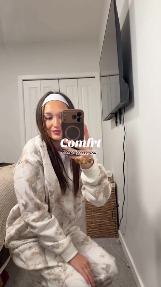 Post 7 by saramachut on TikTok (video)