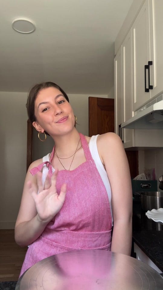Post 10 by Chloé on TikTok (video)