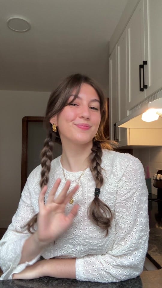 Post 9 by Chloé on TikTok (video)