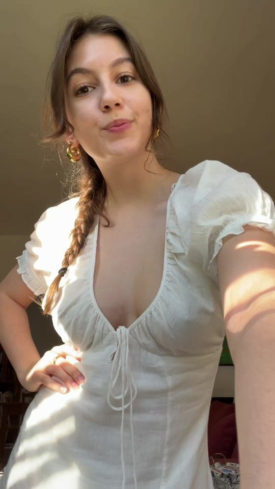 Post 1 by Chloé on TikTok (video)