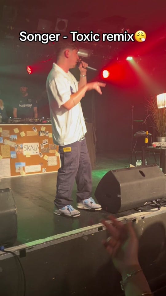 Post 10 by Sam on TikTok (video)