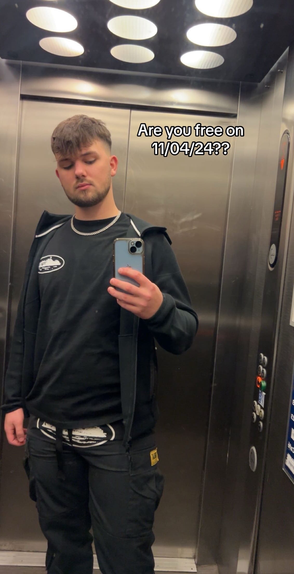Post 6 by Sam on TikTok (video)