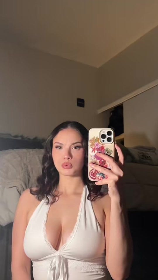 Post 9 by theechelsearae on TikTok (video)