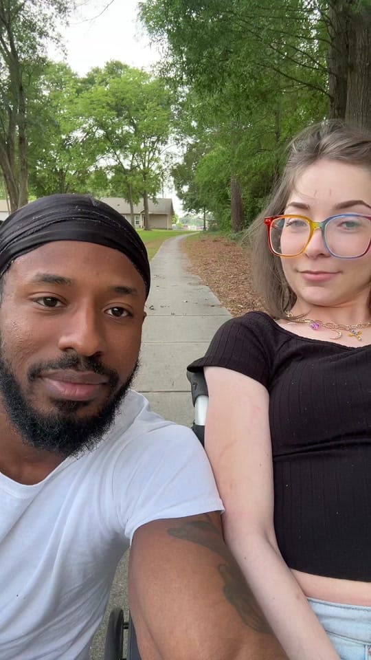 Post 3 by Jon&Chel on TikTok (video)