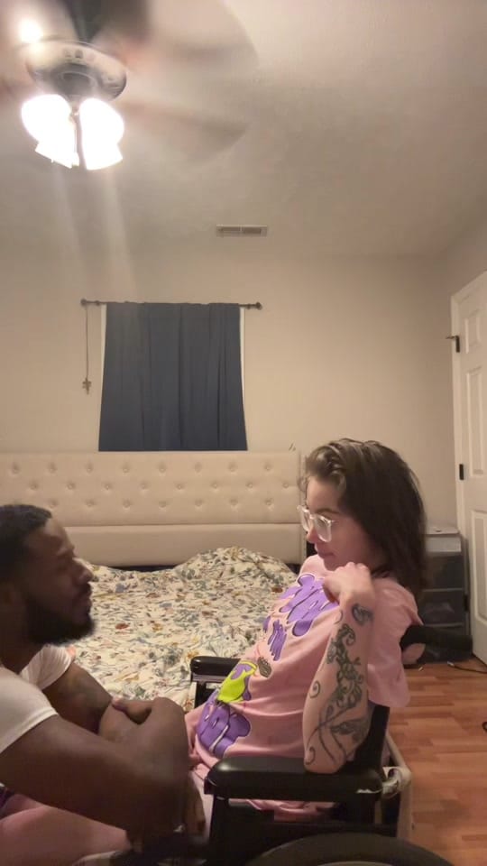 Post 7 by Jon&Chel on TikTok (video)