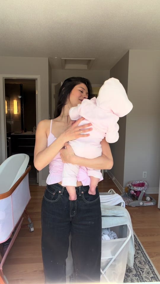 Post 6 by Estey on TikTok (video)