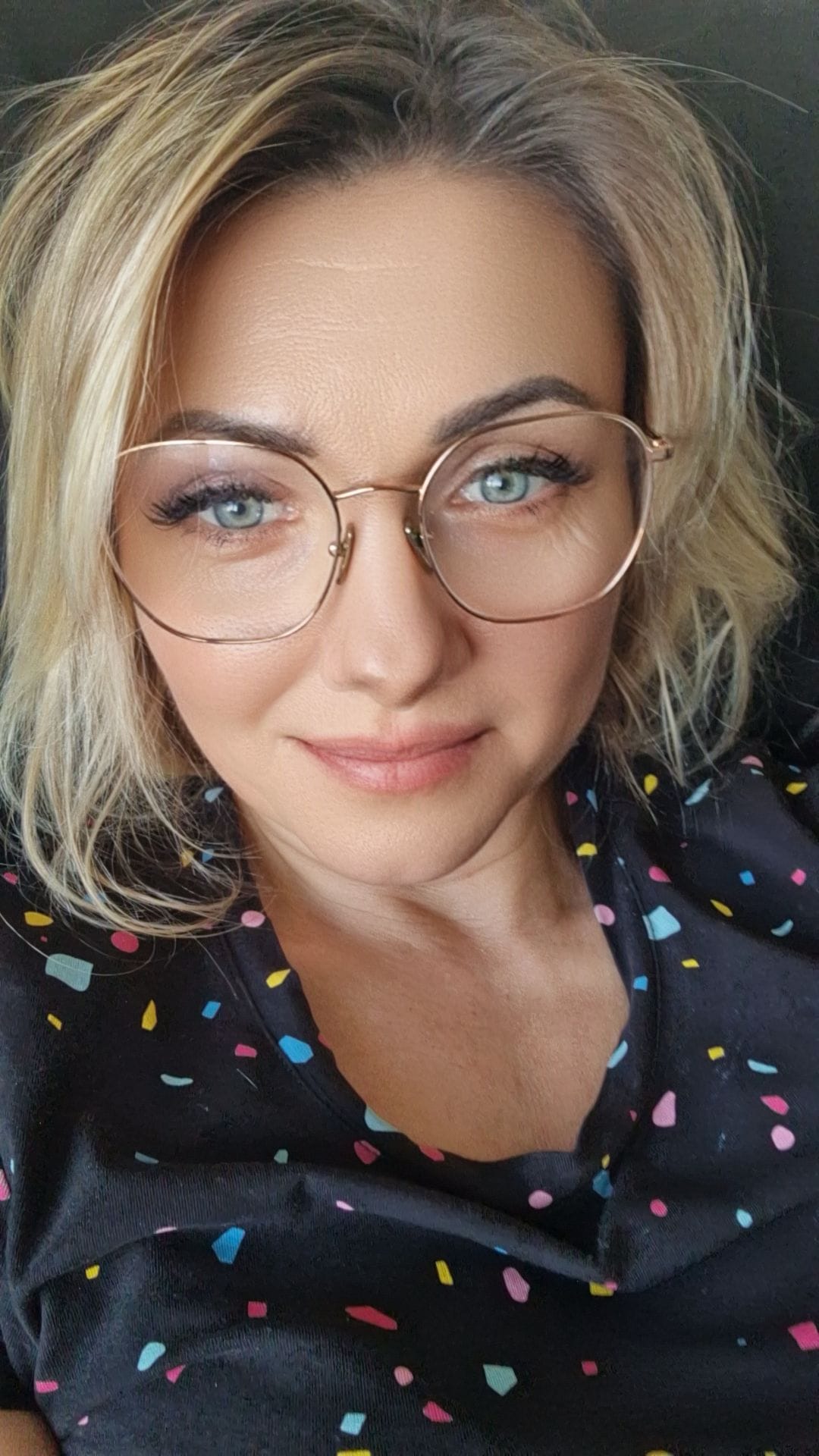 Post 6 by Mary Cat on TikTok (video)