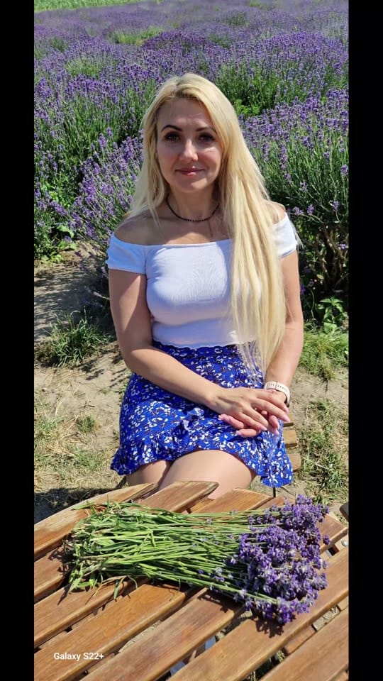 Post 5 by Mary Cat on TikTok (video)