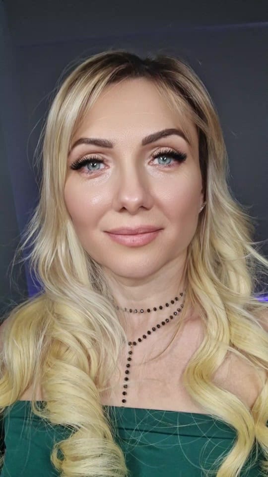 Post 8 by Mary Cat on TikTok (video)