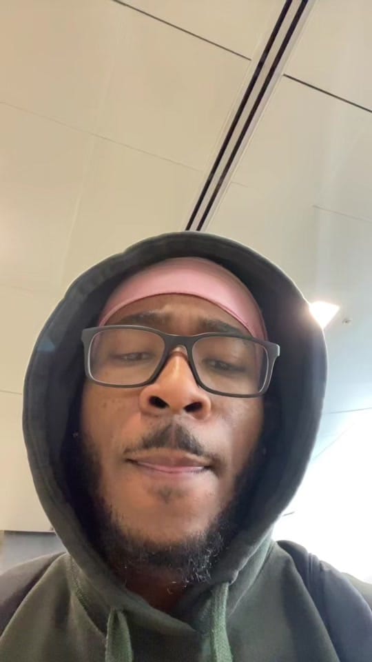 Post 1 by Mal on TikTok (video)