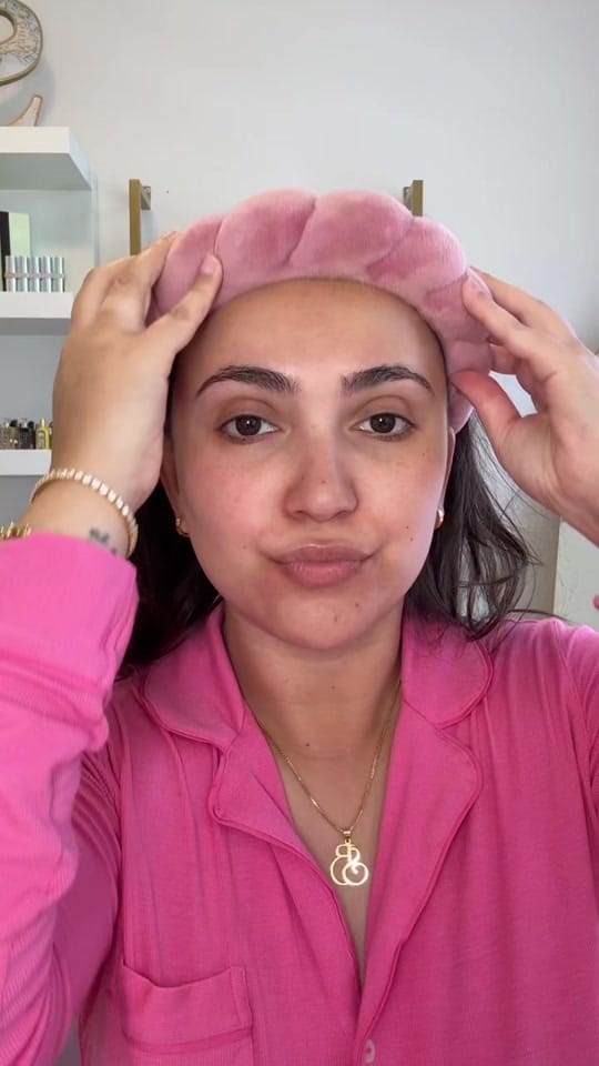 Post 7 by Sarah H on TikTok (video)