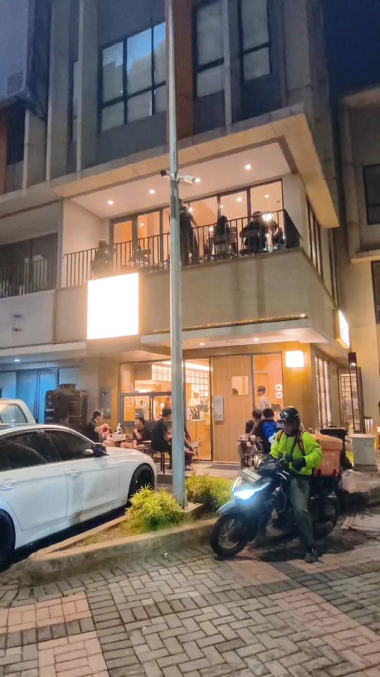 Post 2 by Skye & Chelsea Family on TikTok (video)