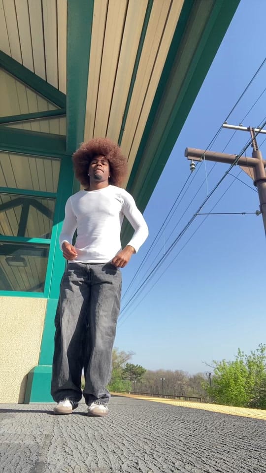 Post 7 by qron___ on TikTok (video)
