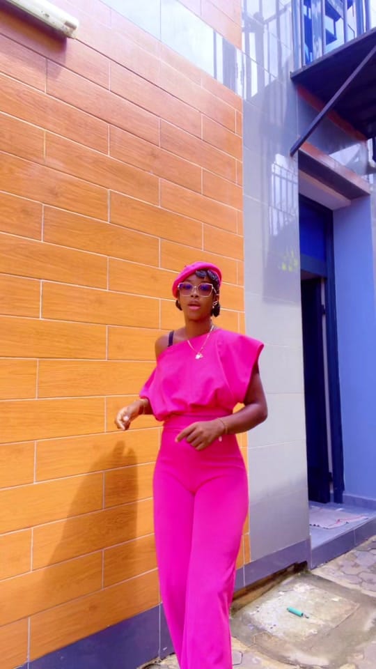 Post 2 by 𝕷𝖆𝖉𝖞 𝕾𝖔𝖕𝖍𝖎𝖆 ❤️😌 on TikTok (video)