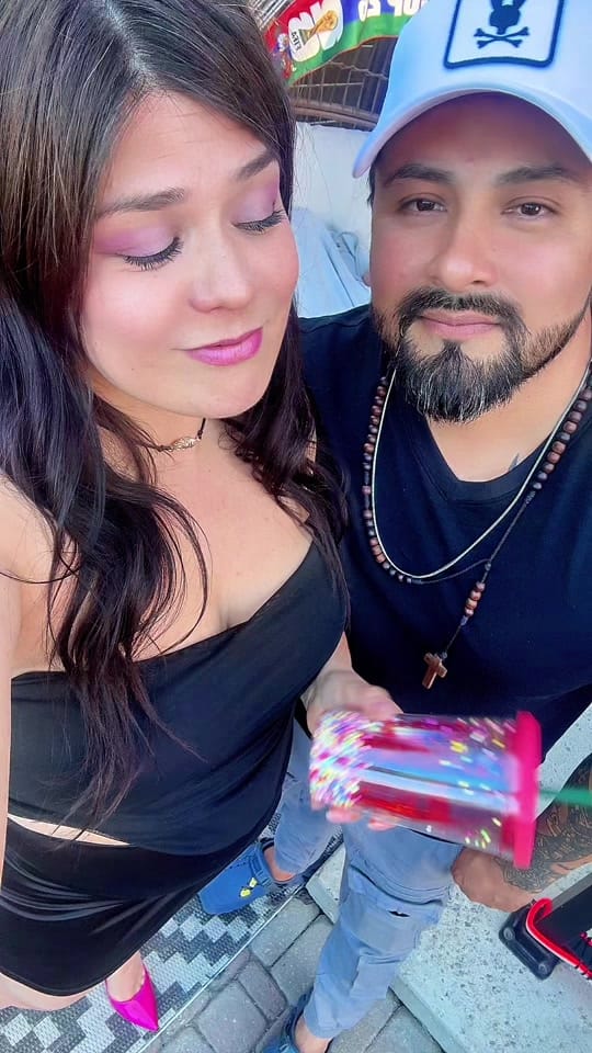Post 2 by Yanika Magana on TikTok (video)