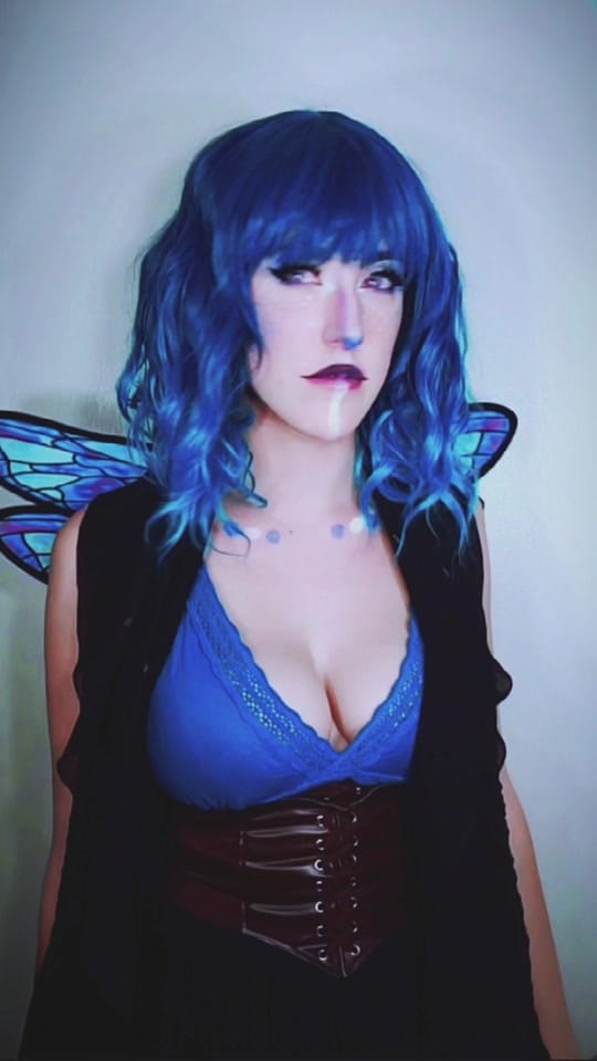 Post 4 by Hannah Reverie on TikTok (video)