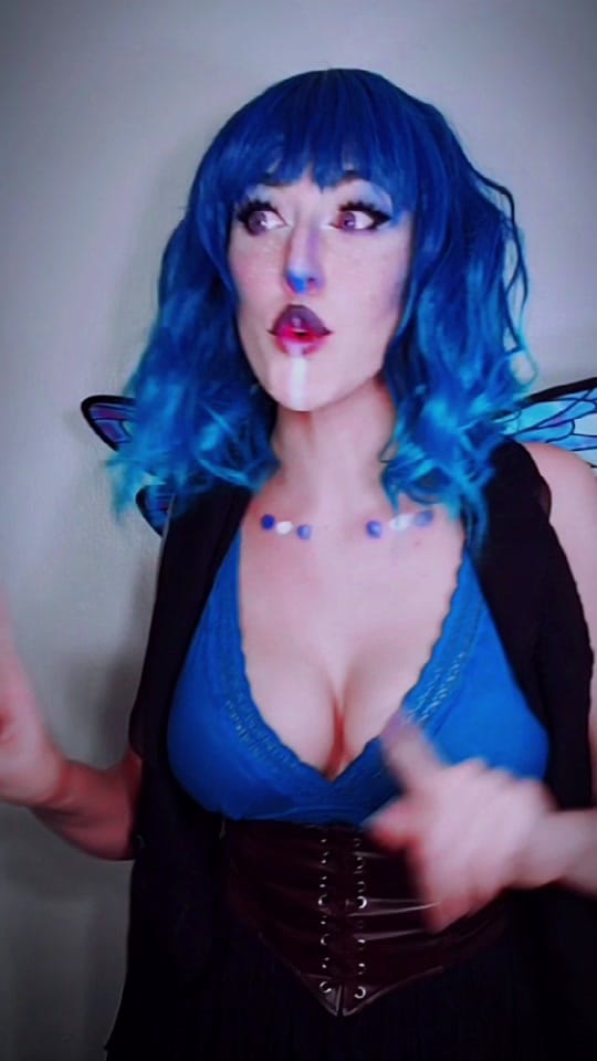 Post 5 by Hannah Reverie on TikTok (video)
