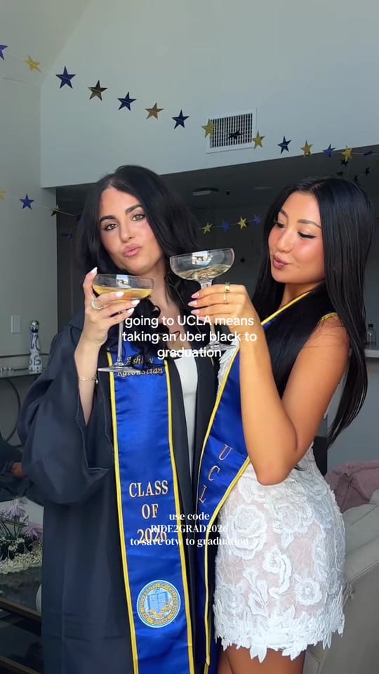 Post 3 by Chelsea Stone on TikTok (video)