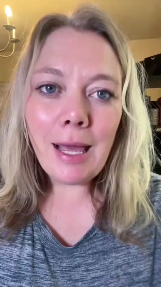 Post 2 by Tara Llewellyn on TikTok (video)
