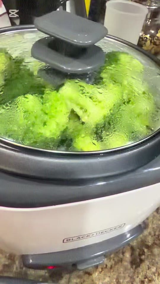 Post 2 by KetoXOXO on TikTok (video)