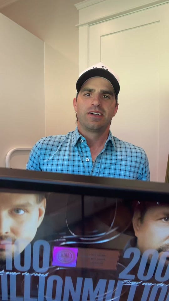Post 1 by Mitch Rossell on TikTok (video)