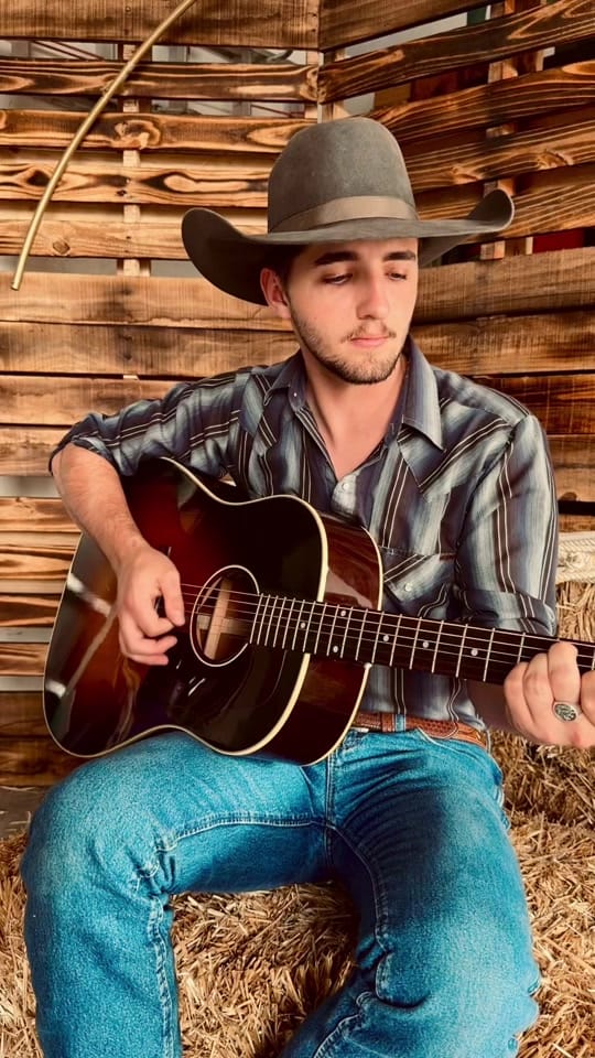 Post 5 by Kade Hoffman on TikTok (video)