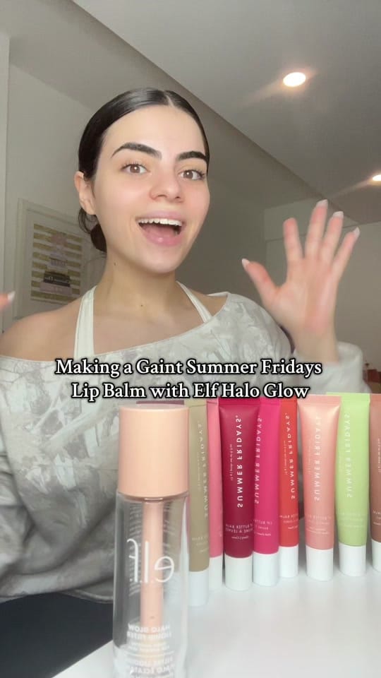 Post 10 by Sara on TikTok (video)