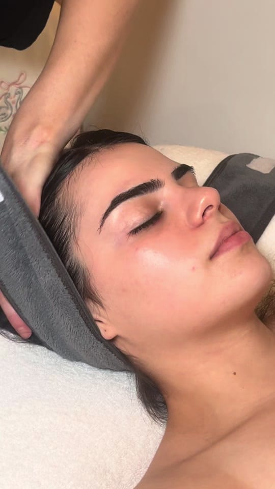 Post 5 by Sara on TikTok (video)