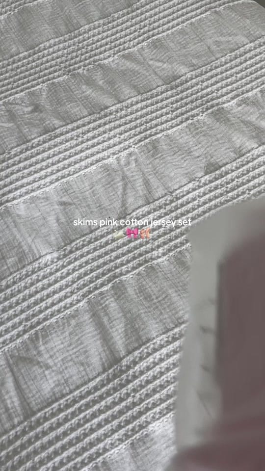 Post 5 by Amanda Hartford on TikTok (video)