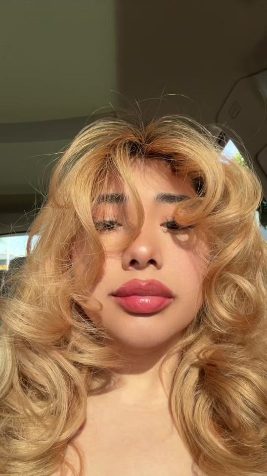 Post 4 by Kiana Rose on TikTok (video)