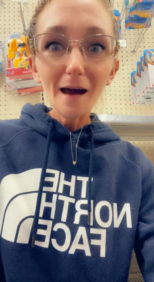 Post 3 by Chelsea Wilson on TikTok (video)