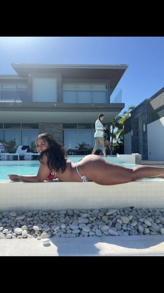 Post 6 by Chels on TikTok (video)