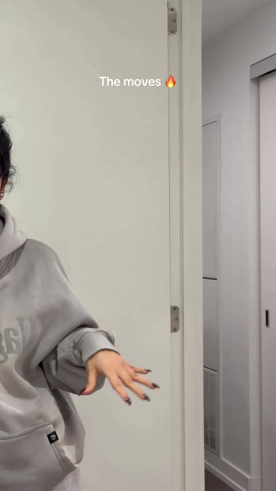 Post 2 by Sakshi choudhary on TikTok (video)