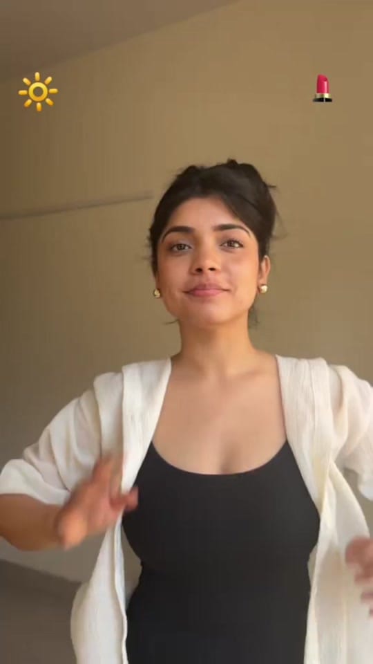 Post 6 by Sakshi choudhary on TikTok (video)