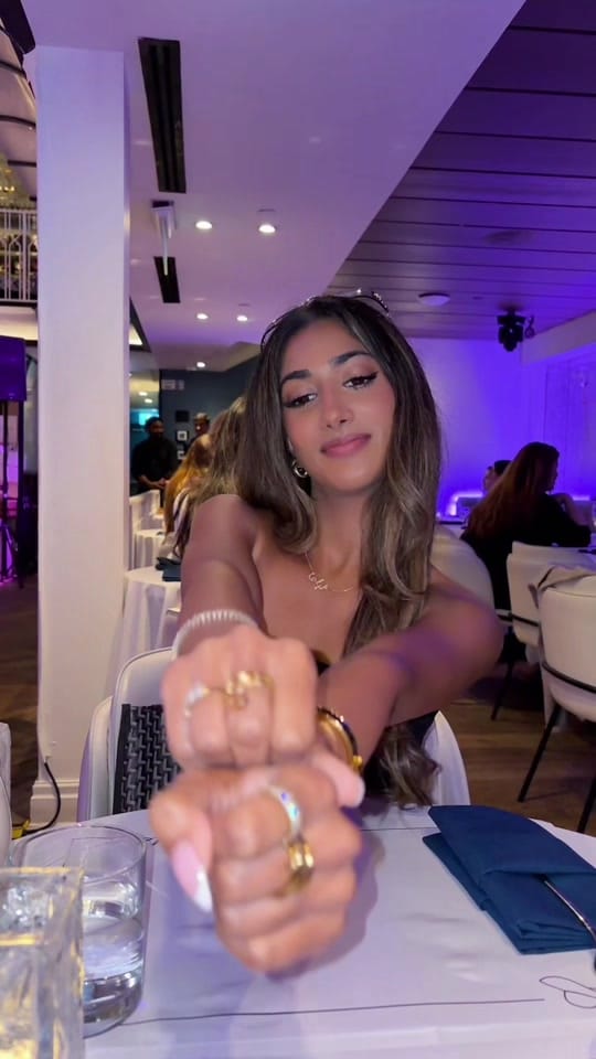 Post 2 by Lala🧸 on TikTok (video)