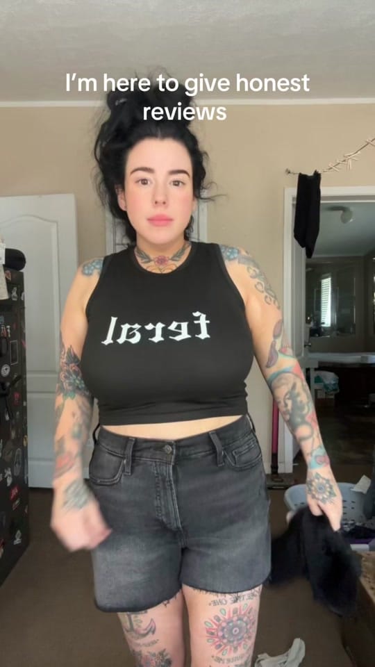 Post 5 by Chelsea Barnes ALT MAMI on TikTok (video)
